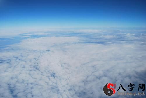 梦见天空出现神仙